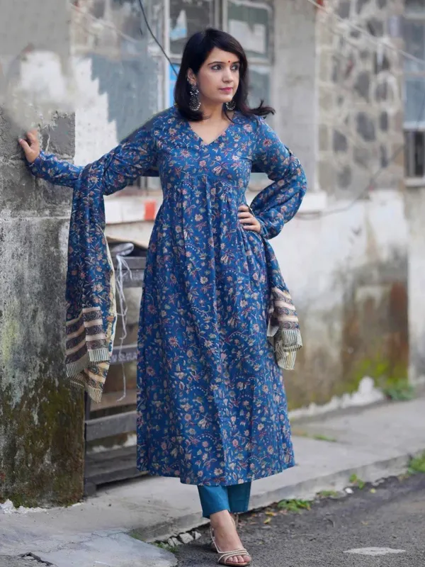 Morpich_Rayon_Printed_Kurti_Pant_Dupatta_Set_|_Kaheri_Enterprise
