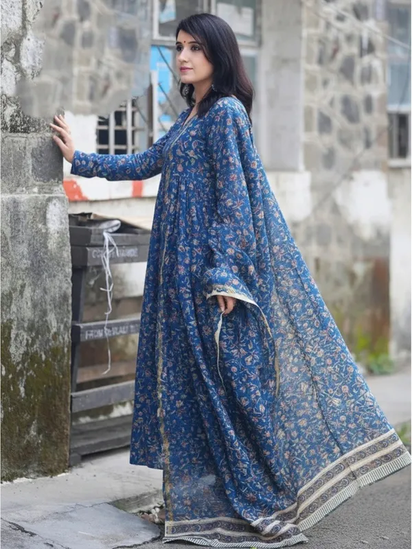 Morpich_Rayon_Printed_Kurti_Pant_Dupatta_Set_|_Kaheri_Enterprise