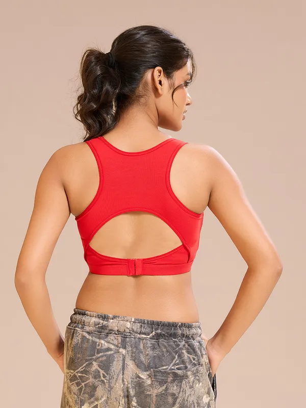 Women's_Bold_Red_&_Black_Stretchable_Sports_Bra_–_Premium_Comfort_Activewear_for_Fitness_&_Training_|_Kaheri_Enterprise_UV-001_Red