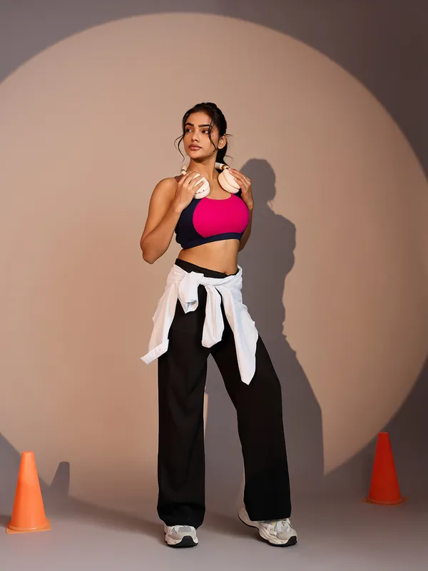 Women's_Navy_Blue_&_Pink_High-Impact_Sports_Bra_–_Stretchable_Gym_&_Workout_Essential_|_Kaheri_Enterprise_UV-001_Navy