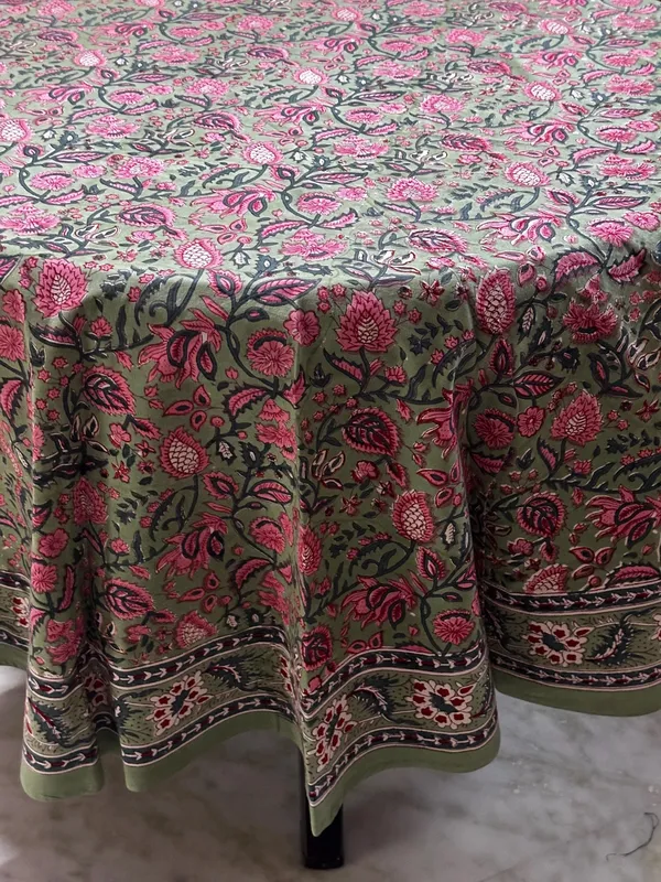 Hand_Block_Print_Round_Tablecloth:_Floral_6-Seater_Table_Wear