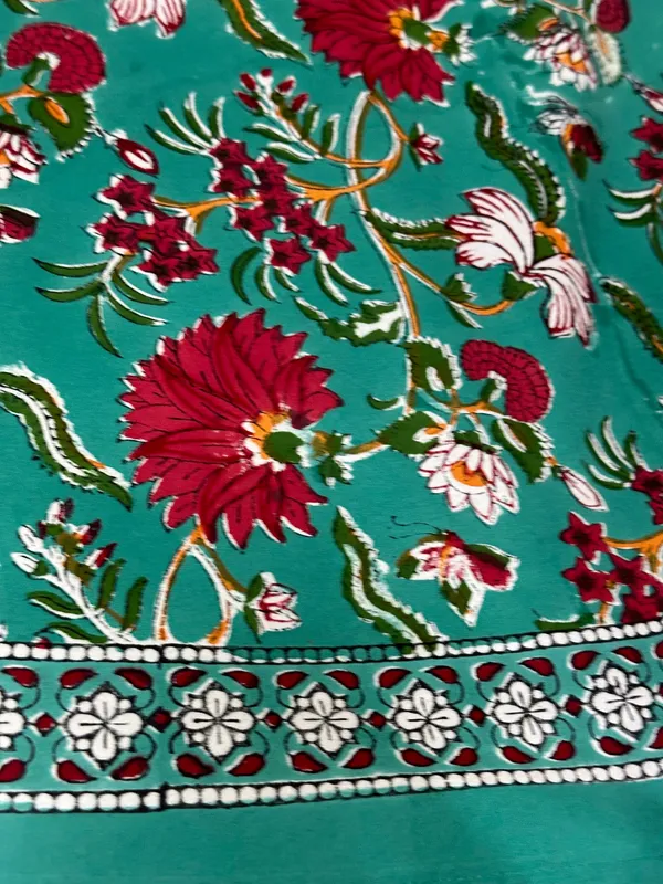 Hand_Block_Print_Round_Tablecloth:_Floral_8-Seater_Table_Wear