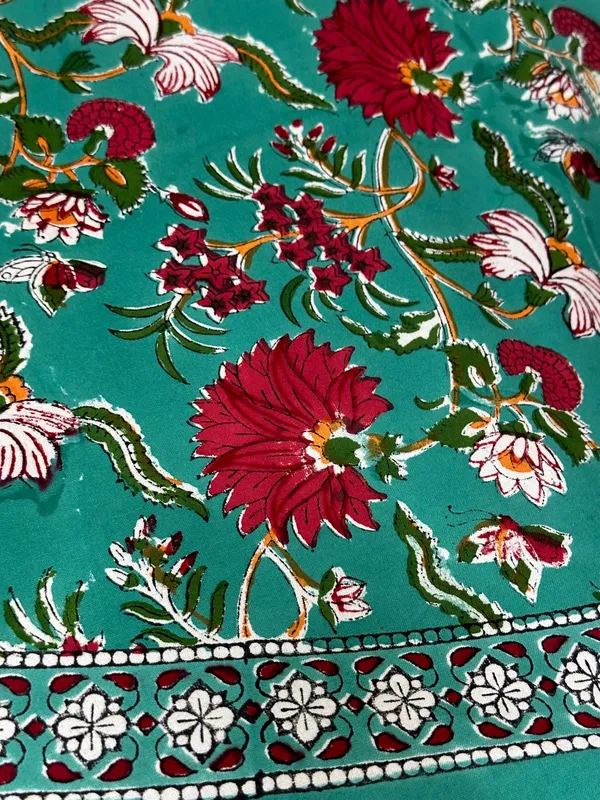 Hand_Block_Print_Round_Tablecloth:_Floral_8-Seater_Table_Wear