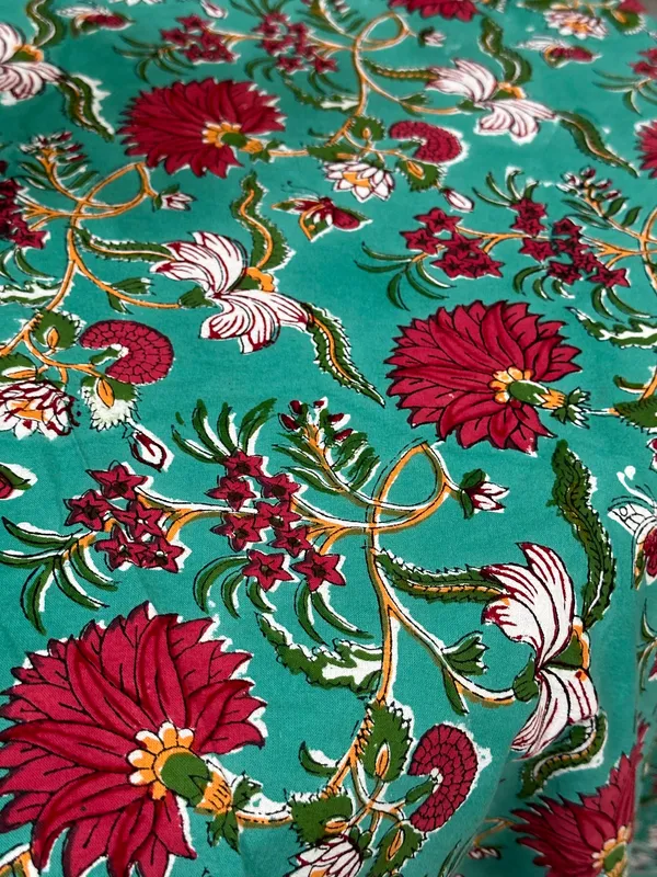Hand_Block_Print_Round_Tablecloth:_Floral_8-Seater_Table_Wear
