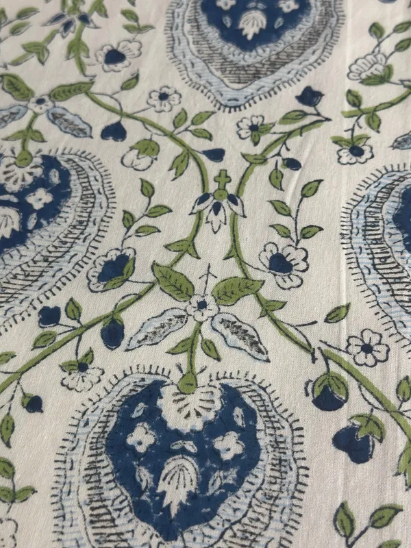 Hand_Block_Print_Tablecloth:_Floral_Indian_Decor,_Rectangular_6-Seater