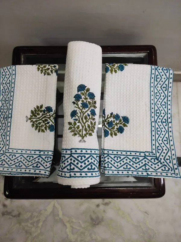 Hand_Block_Print_Organic_Cotton_Waffle_Towel_Set:_Bath_&_Hand_Towels