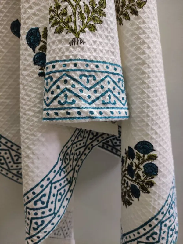 Hand_Block_Print_Organic_Cotton_Waffle_Towel_Set:_Bath_&_Hand_Towels