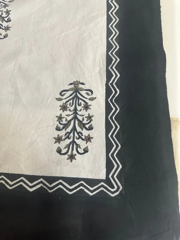 Artisan_Made_Sanganeri_Block_Print_Table_Cover_-_6_Seaters_|_Monochrome_Botanical_Print_|_100%_Premium_Cotton_Table_Linen_(60"X90")