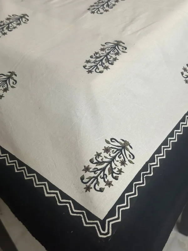 Artisan_Made_Sanganeri_Block_Print_Table_Cover_-_6_Seaters_|_Monochrome_Botanical_Print_|_100%_Premium_Cotton_Table_Linen_(60"X90")