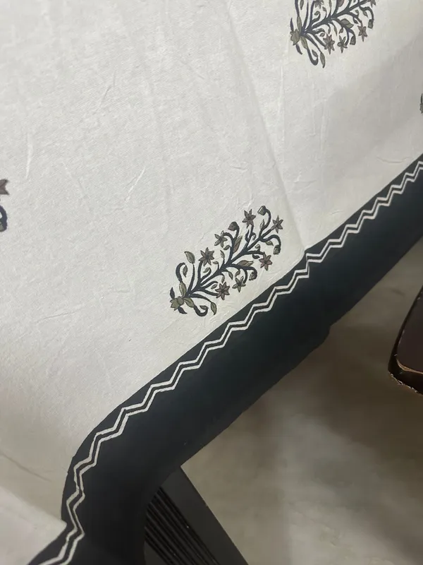 Artisan_Made_Sanganeri_Block_Print_Table_Cover_-_6_Seaters_|_Monochrome_Botanical_Print_|_100%_Premium_Cotton_Table_Linen_(60"X90")