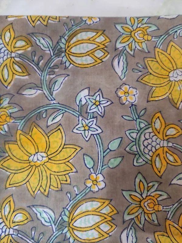 Hand_Block_Cotton_Fabric:_Mughal_Floral_Print,_44"_Wide