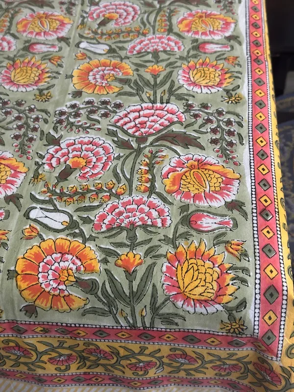 Hand_Block_Print_Tablecloth:_Floral_Indian_Decor,_6_Seater