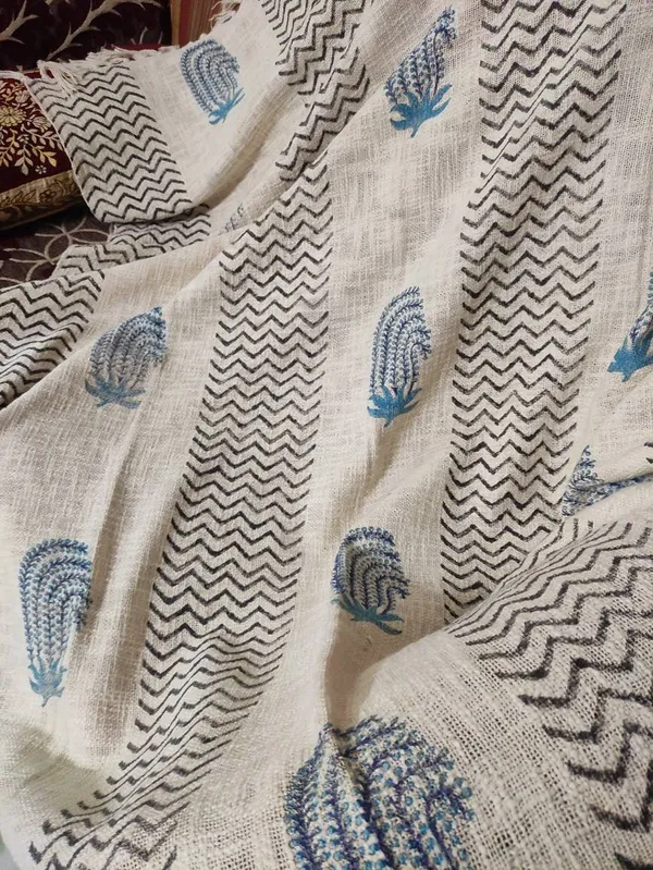 Hand_Woven_Mud_Cloth_Throw_Blanket:_Natural_Hand_Printed_Cotton,_Boho_Tassels