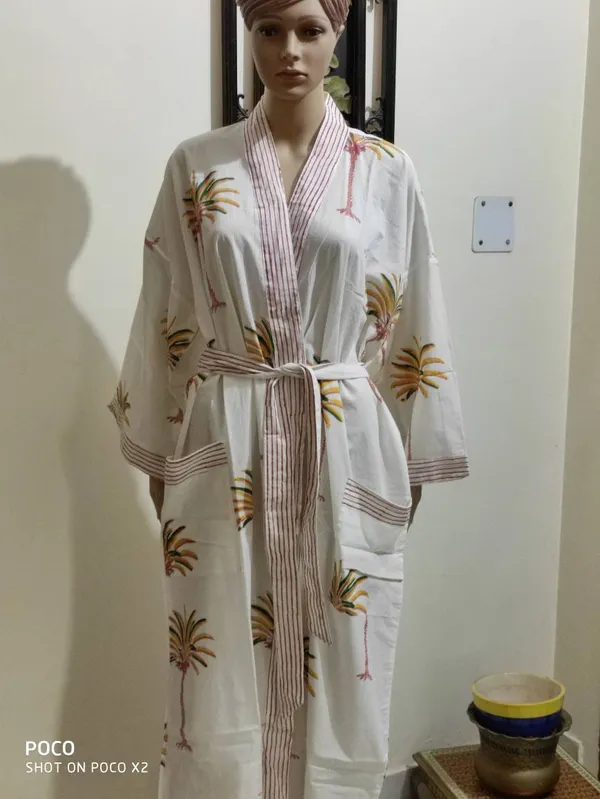 Kimono_Rob,_Dressing_Gown,_Vintage_Style_Indian_Hand_Block_Print_Bath_Rob.