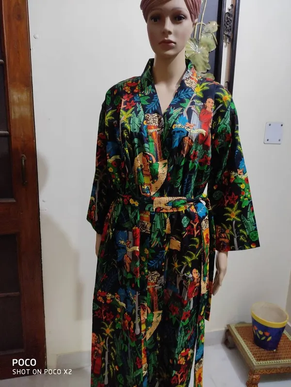 Frida_Kahlo_Print_Cotton_Kimono_Robe:_Colorful_Everyday_Wear