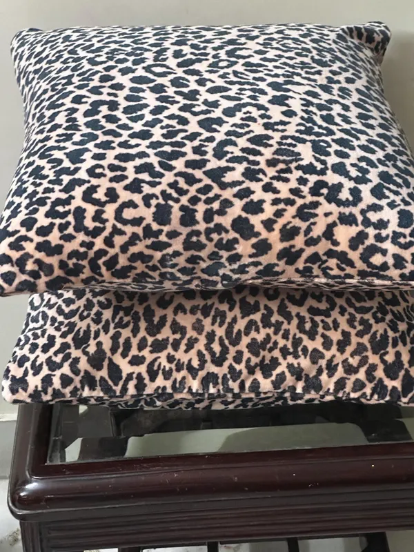 Velvet_Pillow_Cover_Beige_And_Black_Leopard_Print_,_Can_Be_Custmized_In_Required_Size_.