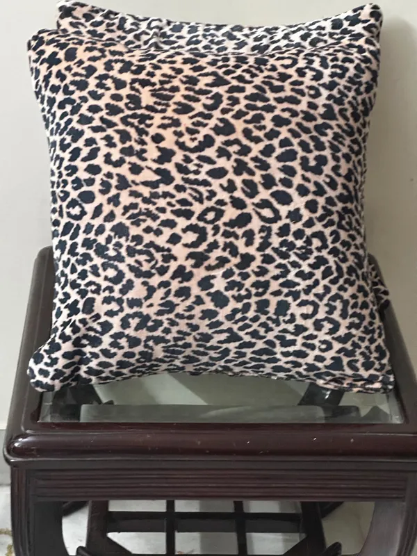 Velvet_Pillow_Cover_Beige_And_Black_Leopard_Print_,_Can_Be_Custmized_In_Required_Size_.