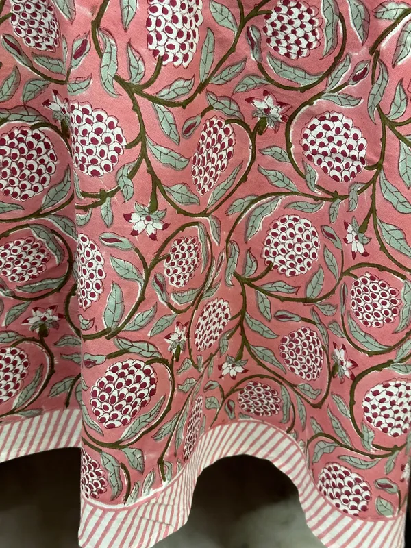 Hand_Block_Print_Round_Tablecloth:_Floral_8-Seater_Table_Wear