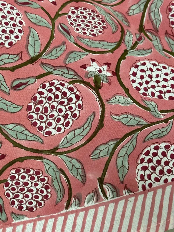 Hand_Block_Print_Round_Tablecloth:_Floral_8-Seater_Table_Wear