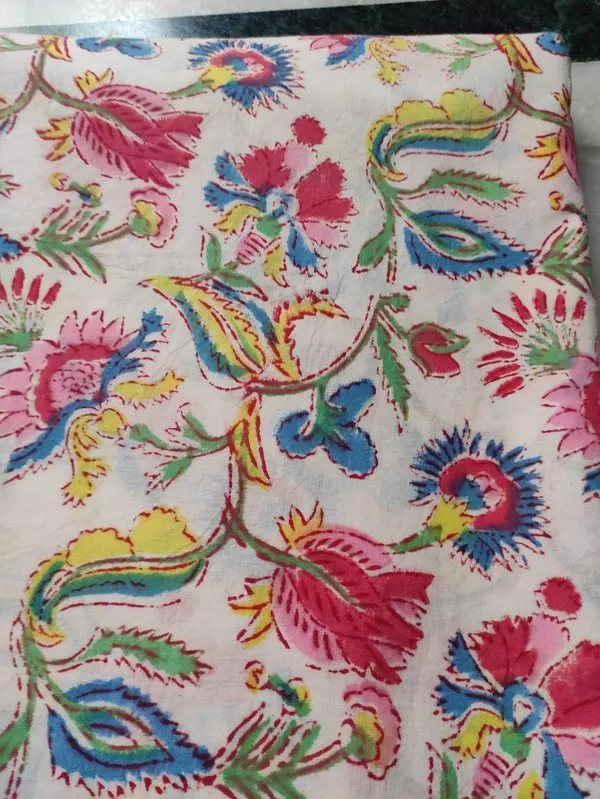 Hand_Block_Printed_Cotton_Fabric:_Mughal_Floral_Print,_44_Inches_Wide