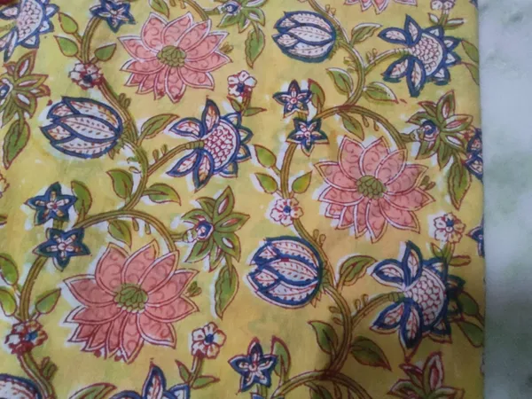 Hand_Block_Cotton_Fabric:_Mughal_Floral_Print,_44"_Wide