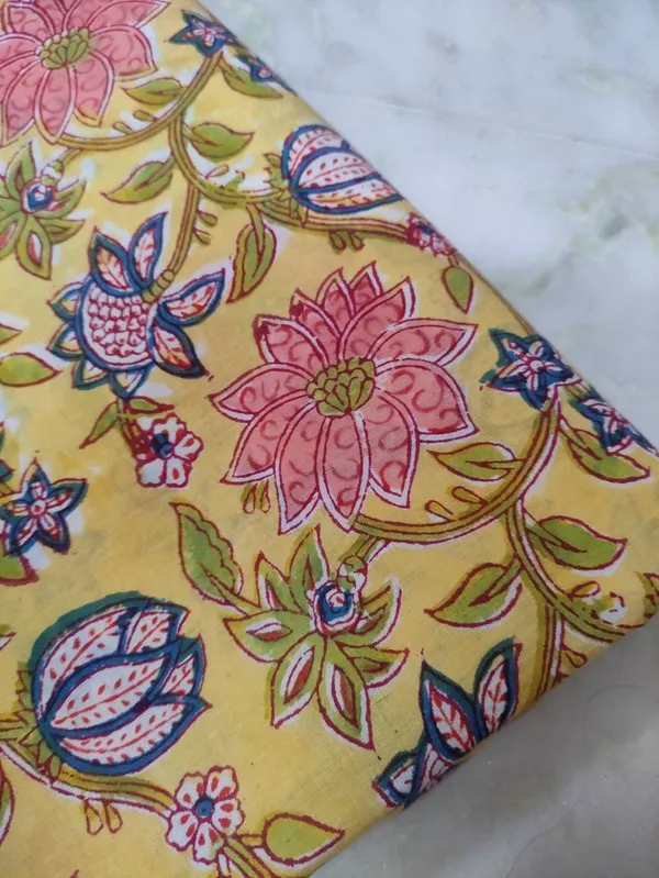 Hand_Block_Cotton_Fabric:_Mughal_Floral_Print,_44"_Wide