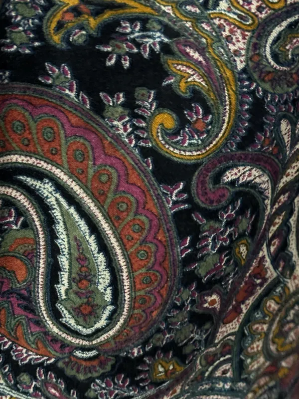 Vintage_Style_Black_Cotton_Velvet_Curtain:_Traditional_Paisley_Print_Drapes