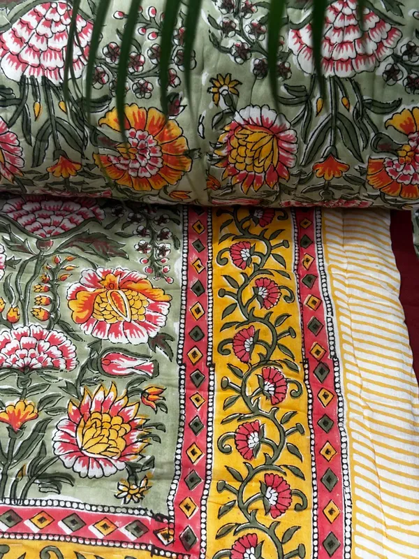 Hand_Block_Print_Cotton_Quilt:_Reversible_Indian_Artisan_Quilt