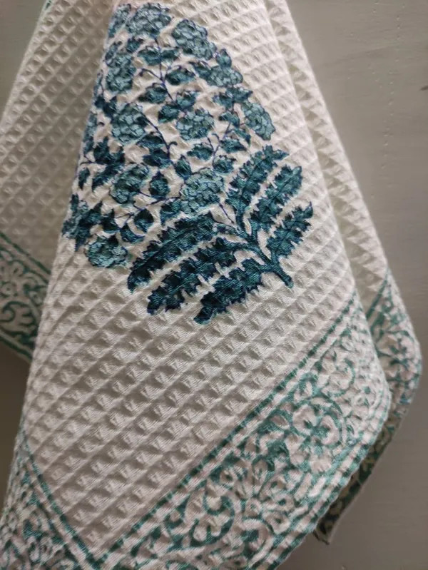 Waffle_Hand_Block_Print_Organic_Cotton_Towel_Set:_Bath_&_Hand_Towels