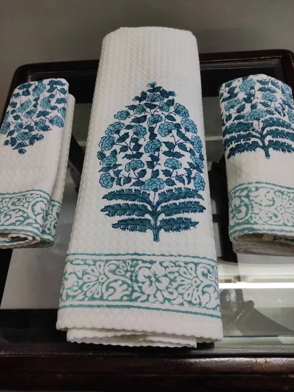 Waffle_Hand_Block_Print_Organic_Cotton_Towel_Set:_Bath_&_Hand_Towels