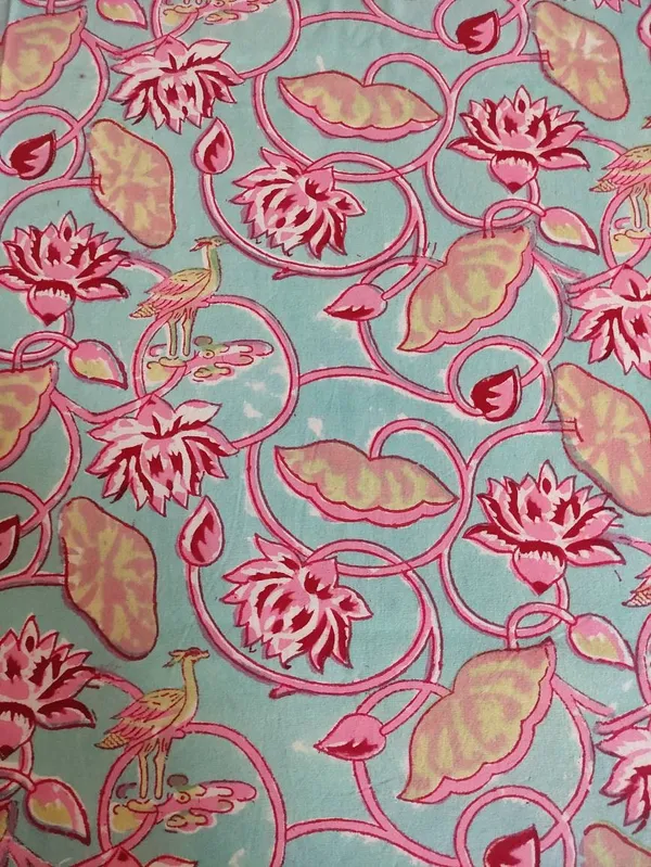 Indian_Block_Print_Tablecloth:_Floral_Cotton_Farmhouse_Table_Cover