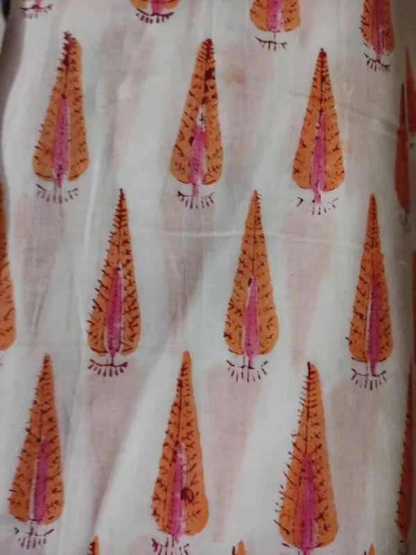 Hand_Block_Printed_Cotton_Fabric:_Mughal_Design,_Natural_Dye