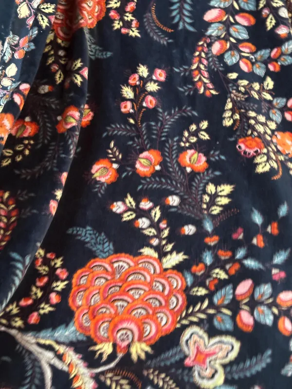 Floral_Print_Cotton_Velvet_Fabric:_Indian_Style_Upholstery,_Quilting
