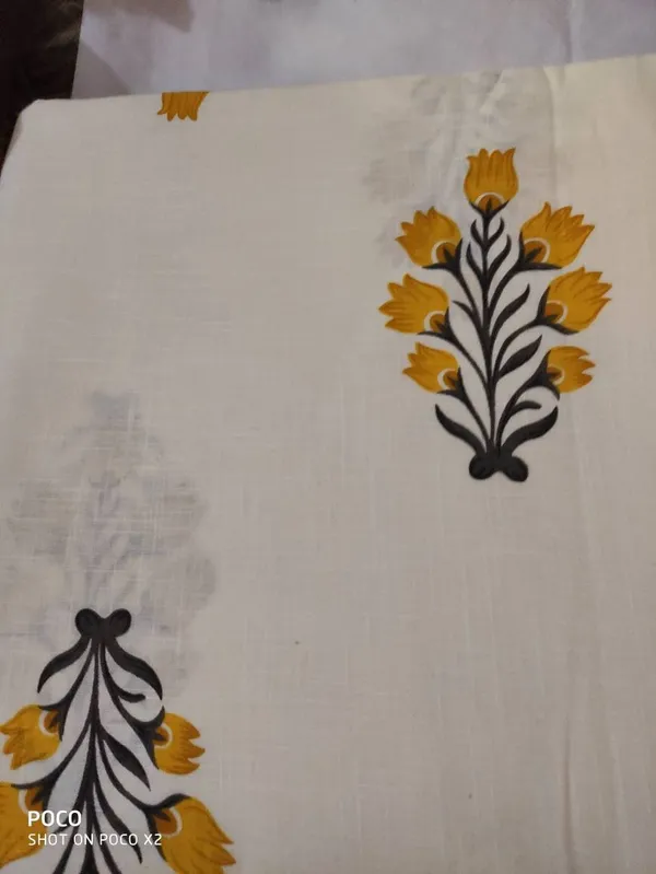 Floral_Print_Cotton_Linen_Fabric:_Screen_Print_Design