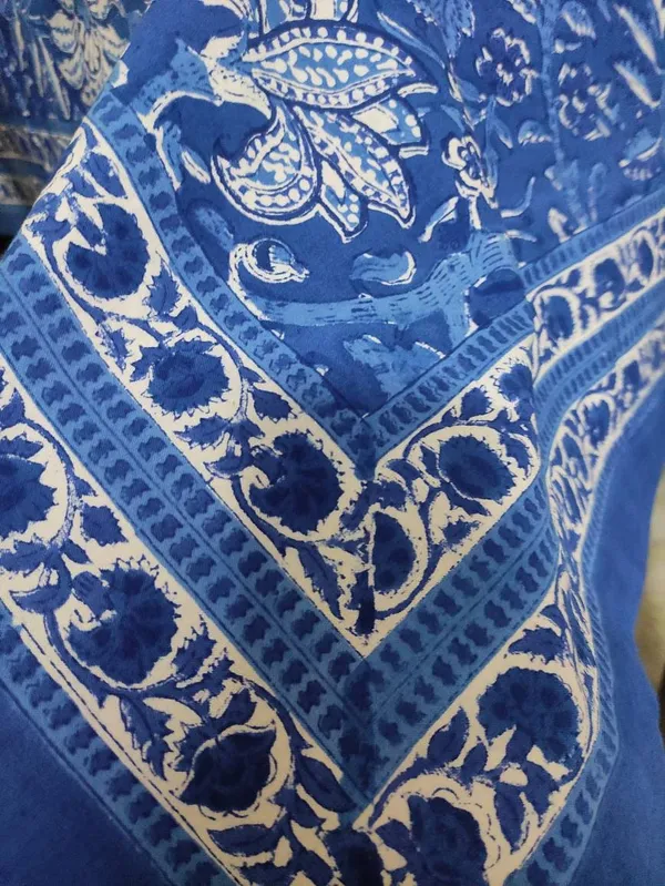 Indian_Block_Print_Tablecloth:_Floral_Cotton_Farmhouse_Table_Cover
