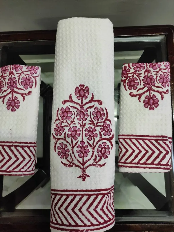 Waffle_Hand_Block_Print_Organic_Cotton_Towel_Set:_Bath_&_Hand_Towels