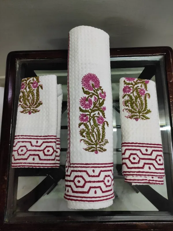 Hand_Block_Print_Organic_Cotton_Waffle_Towel_Set:_Bath_&_Hand_Towels