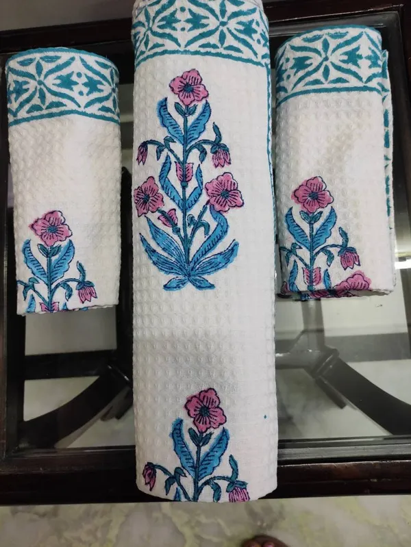 Hand_Block_Print_Organic_Cotton_Towel_Set:_Waffle_Weave,_Floral_Design