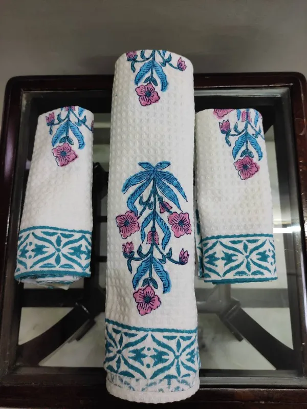 Hand_Block_Print_Organic_Cotton_Towel_Set:_Waffle_Weave,_Floral_Design