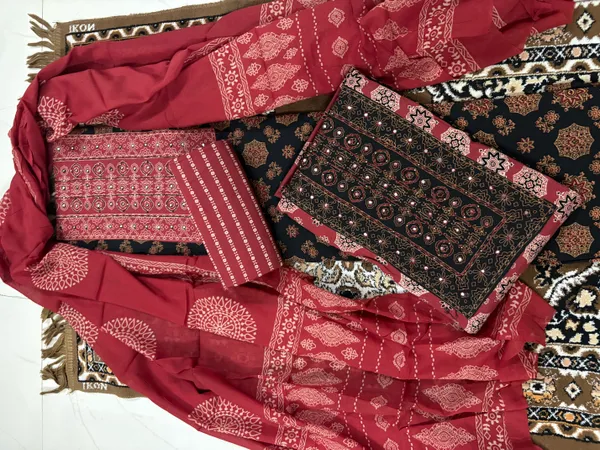 Red_And_Black_Colour_Cotton_Unstitched_Ajrak_Print_Suit_With_Dupatta_For_Women