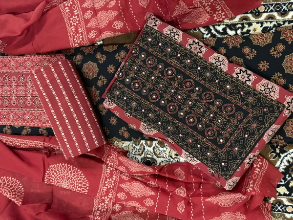 Red_And_Black_Colour_Cotton_Unstitched_Ajrak_Print_Suit_With_Dupatta_For_Women