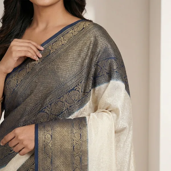 Dual_Shade_White_And_Blue_Silk_Saree_For_Women
