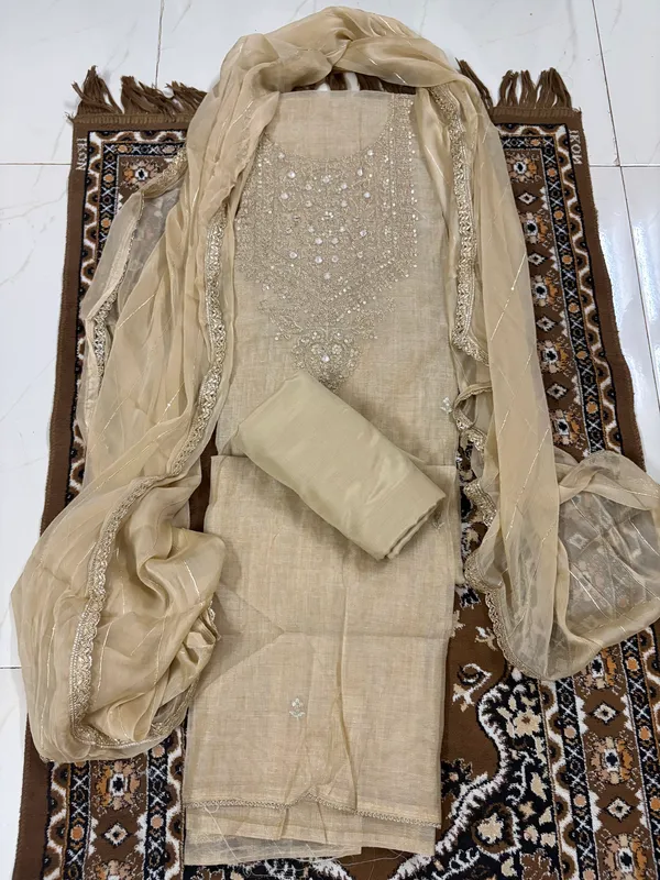 Unstitched_Beige_Maheshwari_Handloom_Suit_For_Women