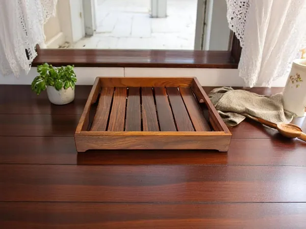 Wooden_Serving_Tray_With_Handles