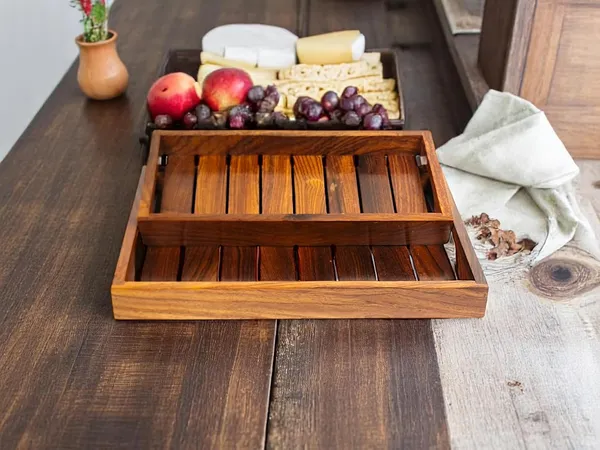 Wooden_Serving_Tray_With_Handles