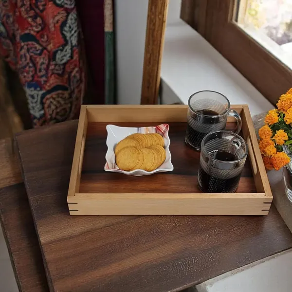 Wooden_Serving_Tray_With_Handles
