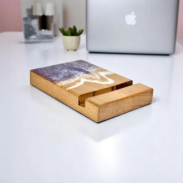 Wooden_Phone_Stand_With_Resin_Art