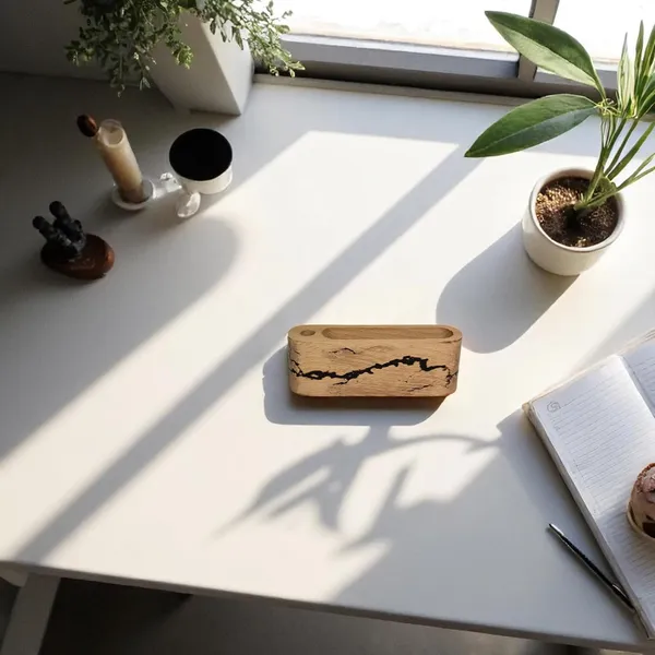 Wooden_Business_Card_And_Pen_Holder_Stand