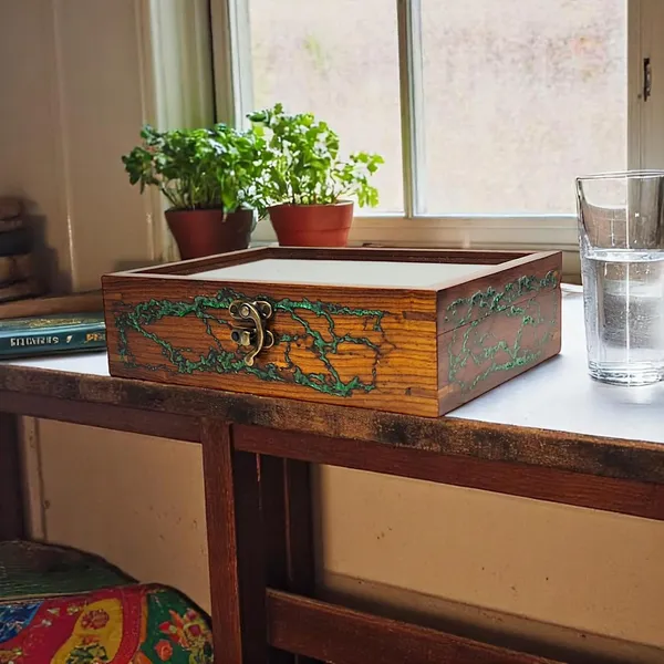 Wooden_Spice_Box_With_Mirror_Lid