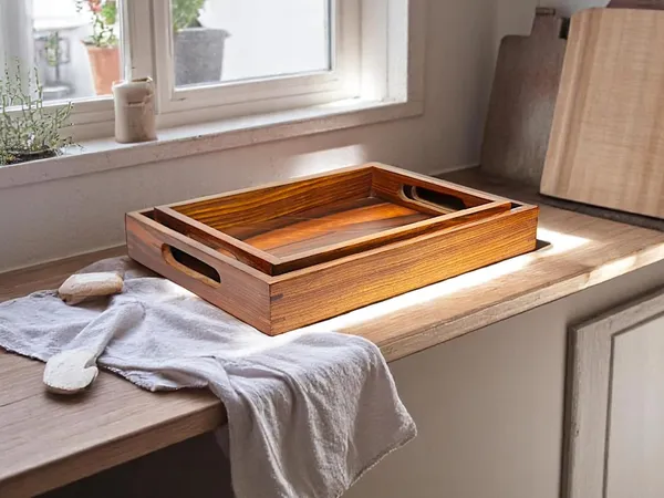 Wooden_Serving_Tray_With_Handles